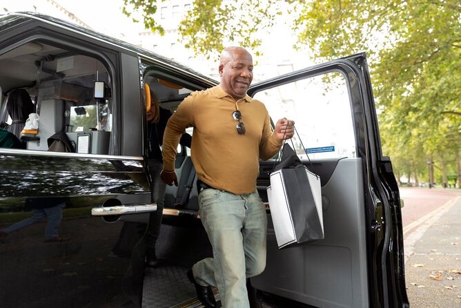 1 to 8 People Private Transfer from Dublin Airport to City Centre - Finding Zone 18 at Dublin Airport