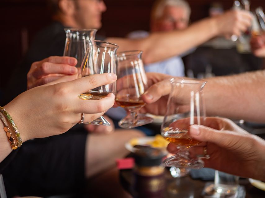 2-Hour Deluxe Whiskey & Food Tasting - Why the small group matters