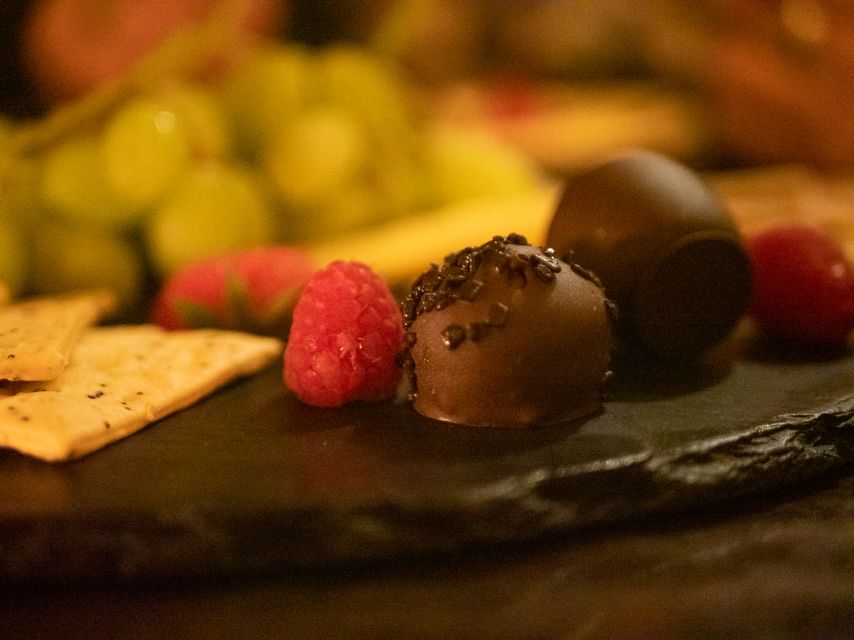 2-Hour Deluxe Whiskey & Food Tasting - Who will enjoy this tasting most