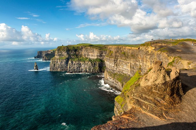 4-Day Cork, Ring of Kerry, Dingle, Cliffs of Moher and Galway Bay Rail Tour - Day 3: Dingle Peninsula, Slea Head and Ireland’s western edge
