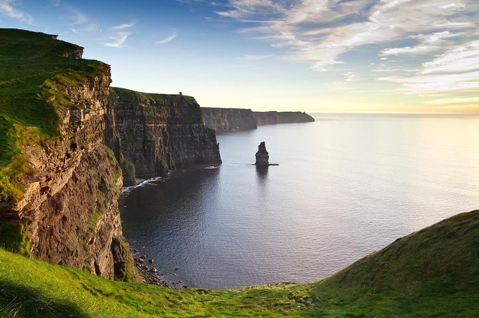 4-Day Cork, Ring of Kerry, Dingle, Cliffs of Moher and Galway Bay Rail Tour - Day 1: Blarney Castle, village time and Cobh’s emigrant story