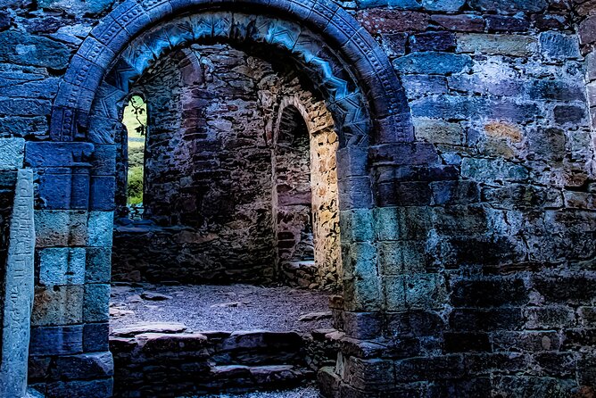 4 Hours Dingle Peninsula Private Tour - Gallarus Oratory, a small building with big importance