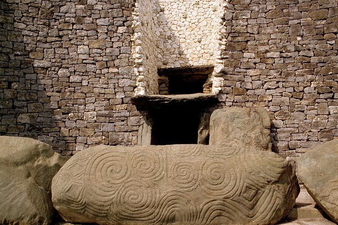 6 hour Half-Day Award Winning Private Tour of the Boyne Valley - Mellifont Abbey shows Ireland’s medieval religious change