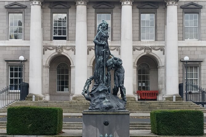 A Self Guided Walking Tour of Dublin's Docklands - Bridges, machinery, and the working water