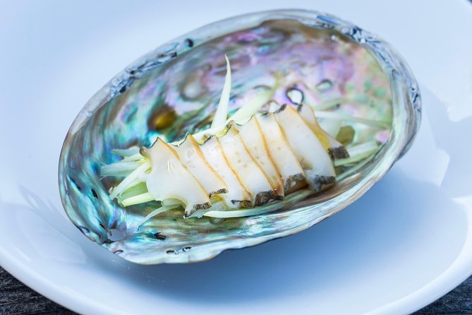 Abalone farm tour and tasting with coastal seaweed walk. Guided. 2 hours - Key points to know before booking