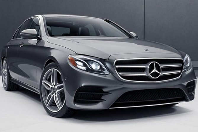 Arrival Transfer: Dublin Airport DUB to Dublin in Business Car - The short ride into Dublin