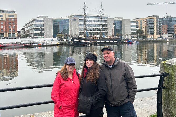 Best Dublin City & Bay Authentic Fun Tour with a True Dubliner - Finishing with Temple Bar and Irish music