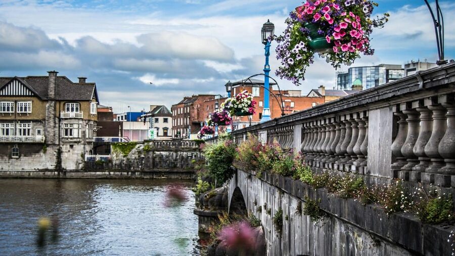 Best of Limerick: Private Walking Tour with a Local - Key things to know before walking Limerick