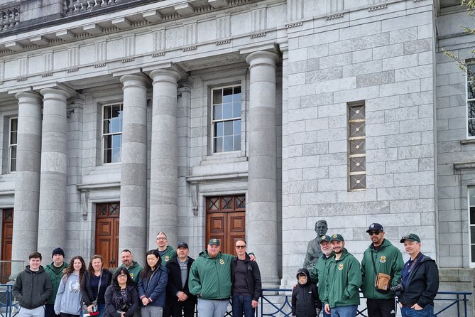Blarney Castle and Cork City 2025 award winning minibus tour - Five hours in a small private vehicle