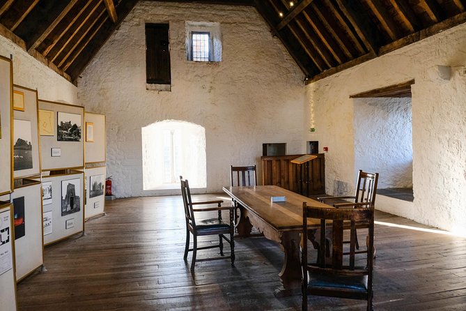 Blarney, Rock of Cashel & Cahir Castles Day Tour From Dublin - Cahir Castle: the strongest fortress of the day