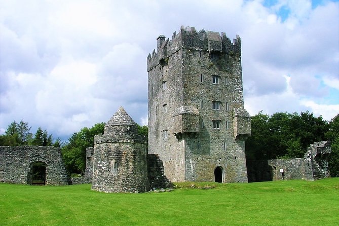 Castles of Connemara tour departing Galway city. Guided. Full day - Why this Connemara day trip works