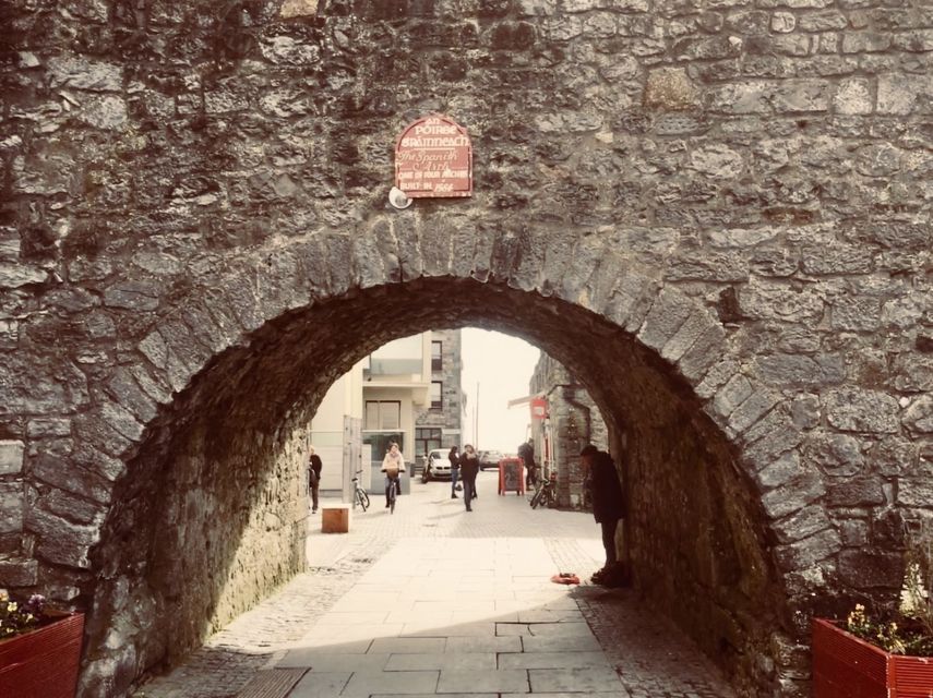 Cliffs of Moher and Galway Tour in Italian or Spanish - Two hours at the Cliffs of Moher
