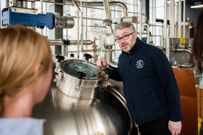 Clonakilty Distillery: Tour & Classic Whiskey Tasting - The Cask Room and the flavor of wood