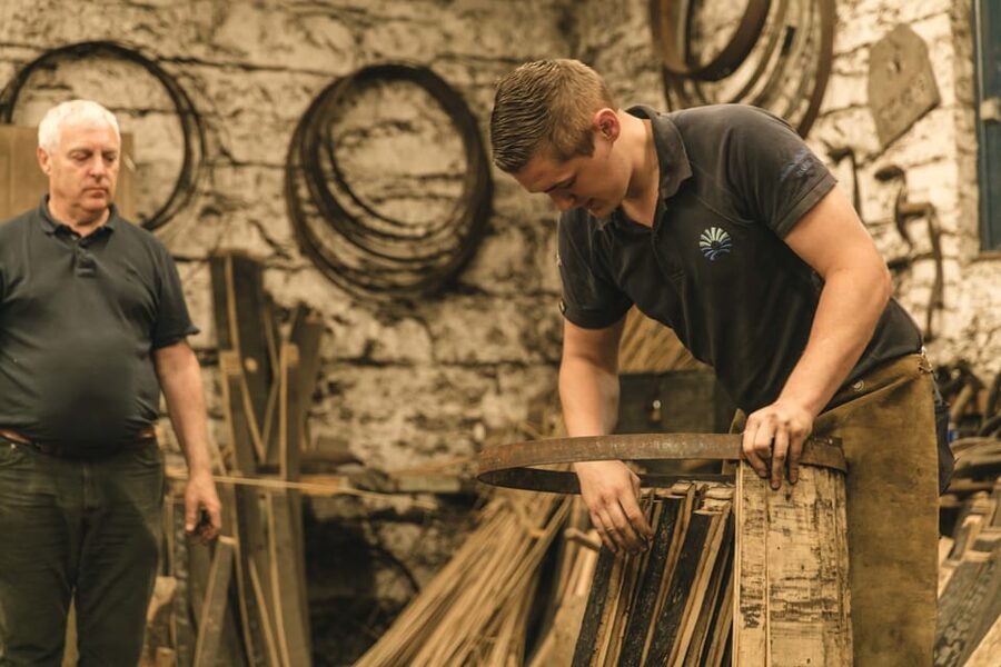 Cork: Midleton Distillery Behind the Scenes Tour & Tasting - Arriving at Midleton and Getting Ready
