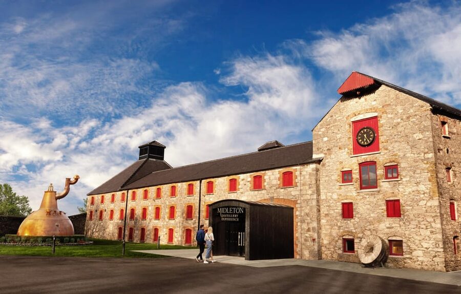 Cork: Midleton Distillery (Jameson) Premium Whiskey Tasting - Why the staff matters here