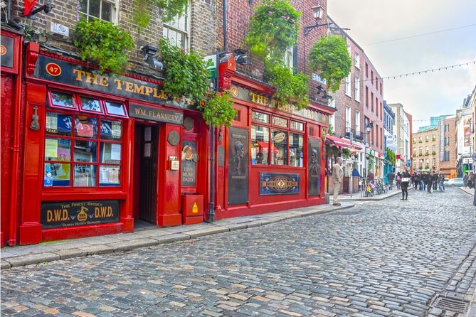 Cupid’s Trail: Romantic Puzzle Quest in Dublin - Whitefriar Church and the first turn in the story