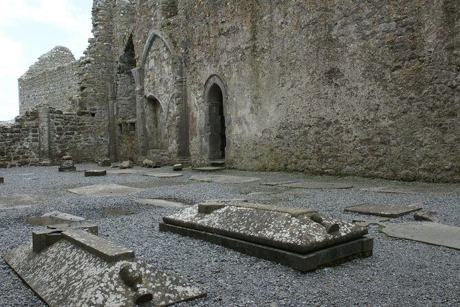 Day trip to Cliffs of Moher & Bunratty Castle and Ennis - Who will get the most from this trip?