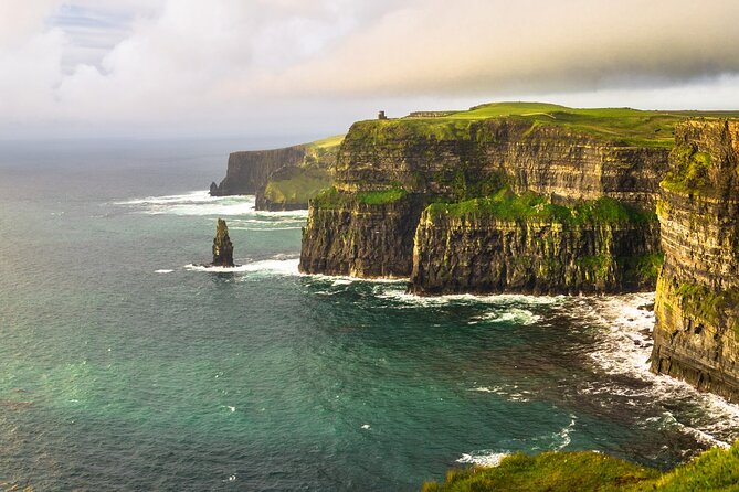 Day trip to Cliffs of Moher & Bunratty Castle and Ennis - Crossing the Burren on the way west
