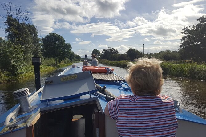 Digby Lock Cruise - Explore Ireland's Historic Grand Canal. - Why this Grand Canal cruise is worth your morning