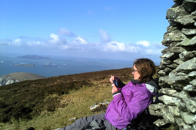 Dingle Peninsula Guided Walking Tour - A walk shaped by scenery and local stories
