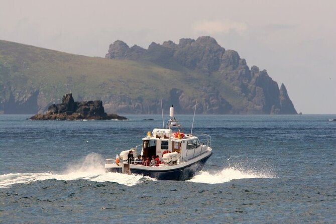 Dolphin & Whale Watching (4hrs) + Blasket Island Landing (3hrs) - Three hours on Great Blasket Island