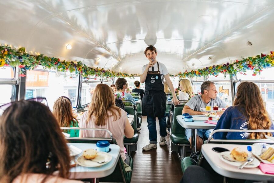 Dublin: Afternoon Tea Vintage Bus Tour - Starting at Stephen’s Green