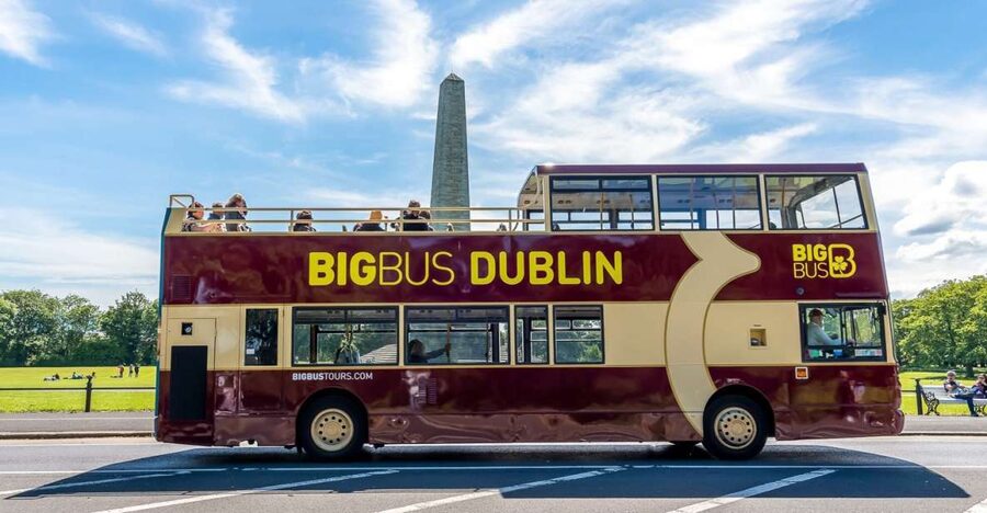 Dublin: Big Bus Hop-On, Hop-Off Tour with Live Guide - Why the live guide is worth having