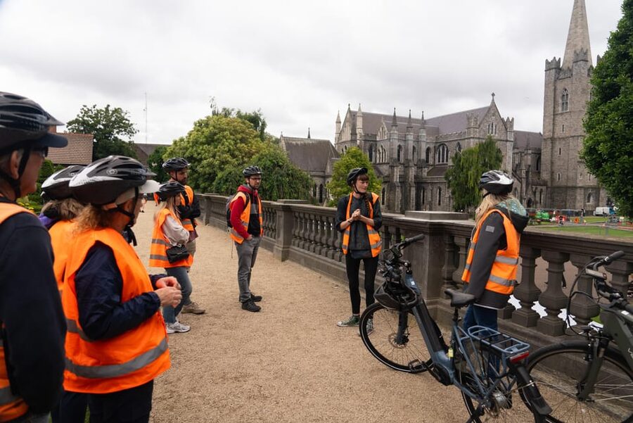 Dublin: Bike & E-Bike Tour with a Local Guide - Dublin Castle and St. Patrick’s Cathedral