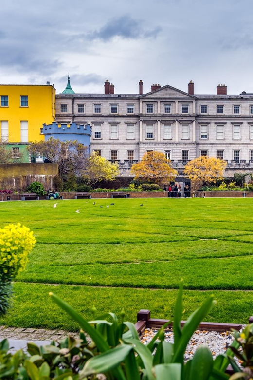 Dublin: Book of Kells, Dublin Castle and Christ Church Tour - Who Will Get the Most From This Walk