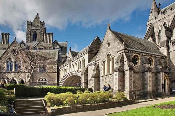 Dublin Christ Church Cathedral Admission Ticket - Inside the nave: Gothic lines and quiet details