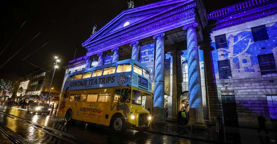 Dublin: Christmas Lights Festive Bus Tour with Afternoon Tea - Why a vintage bus changes the evening