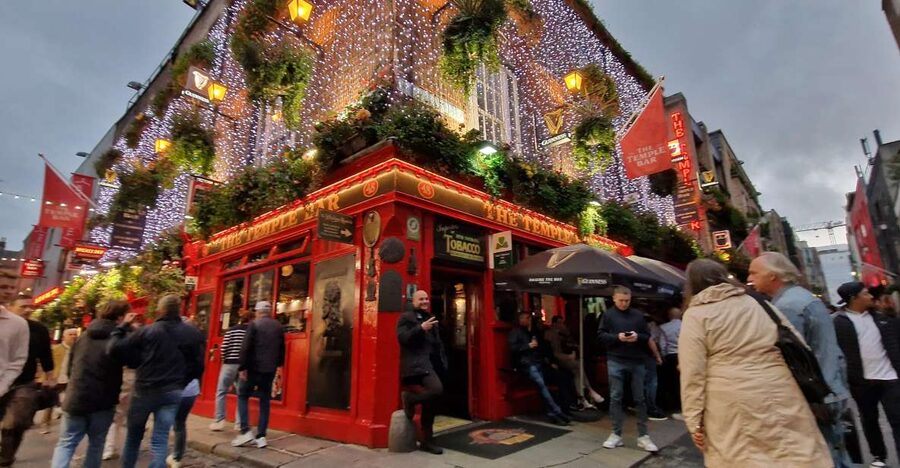 Dublin: Dublin City Highlights Private Guided Walking Tour - The Dublin details that make this walk worthwhile