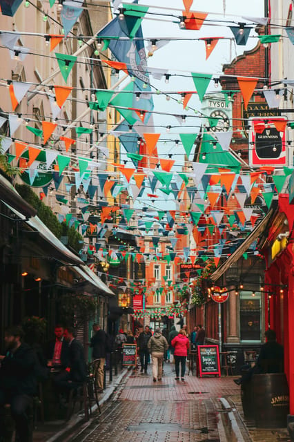 Dublin Food & Drink Walking Tour & Jameson Irish Coffee Demo - Finishing with Jameson Irish coffee at Bow Street