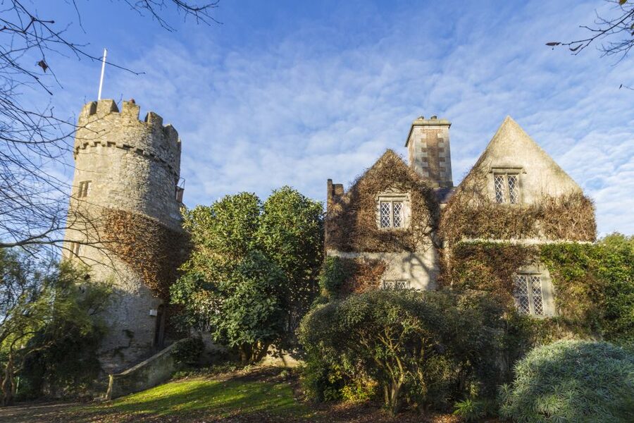 Dublin: Full-Day Howth and Malahide Castle Tour - What the $56 price includes