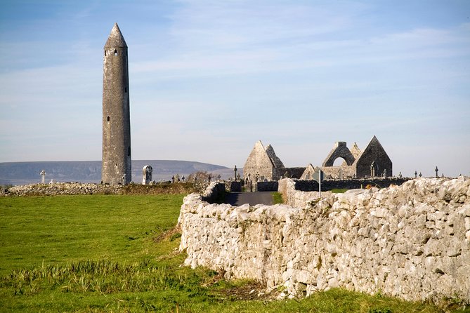 Dublin: Glendalough, Wicklow, Kilkenny and Sheepdog demonstration - What to bring and who should book