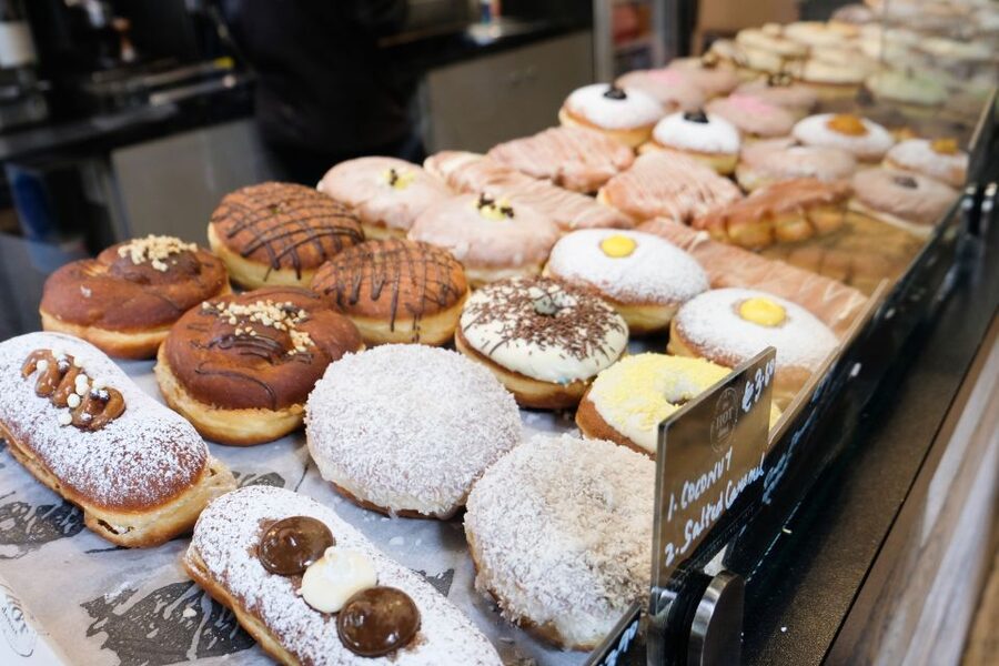 Dublin: Guided Delicious Donut Tour with Tastings - The second stop and its unexpected churros