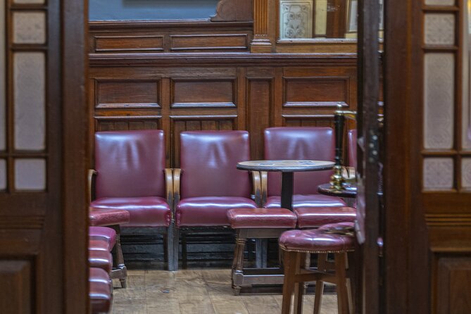 Dublin Guided Irish Coffee Masterclass with Whiskey Tasting - Tasting Gold Label and Three Swallows