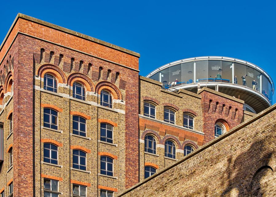 Dublin: Guinness Storehouse Ticket & Hop-on Hop-off Bus Tour - Dublin Castle, City Hall, and the two cathedrals