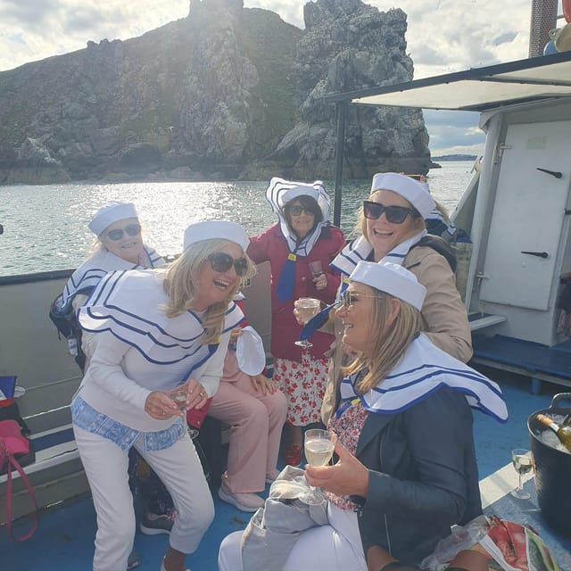 Dublin: Howth Cliffs and Lighthouse Boat Tour - Key points to know before you book