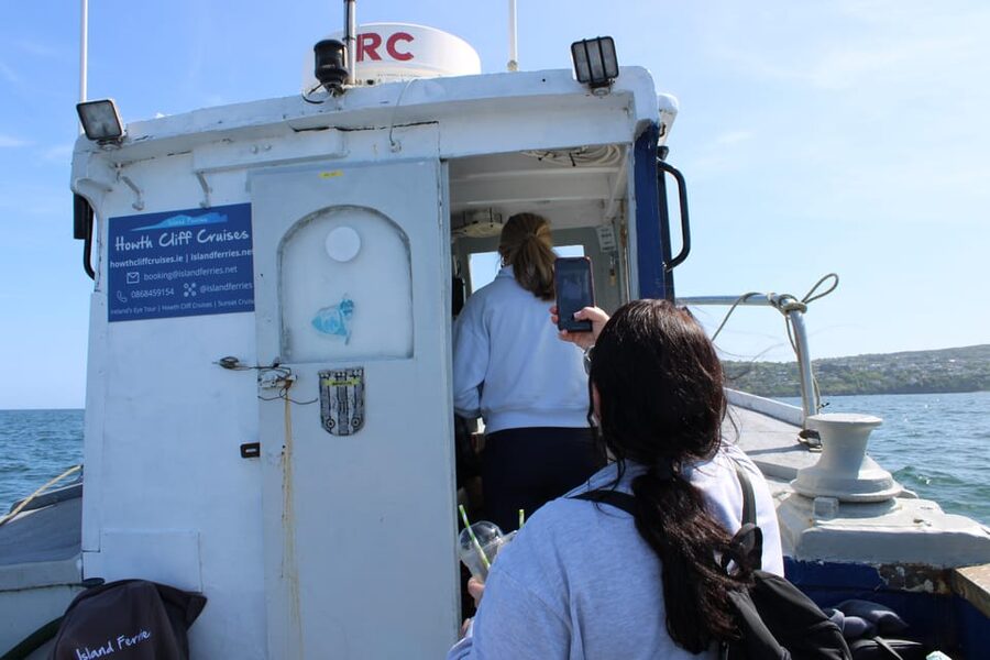Dublin: Howth Cliffs and Lighthouse Boat Tour - The 45-minute schedule and the five-minute difference