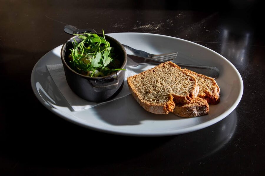 Dublin: Irish Food Trail Walking Tour with 3 Courses - Course one: an introduction to Irish food