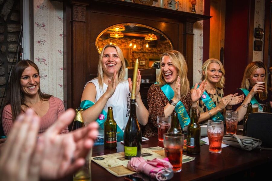 Dublin: Irish Music and Dance Show with Dance Lesson - Starting at Merchant’s Arch by Ha’Penny Bridge