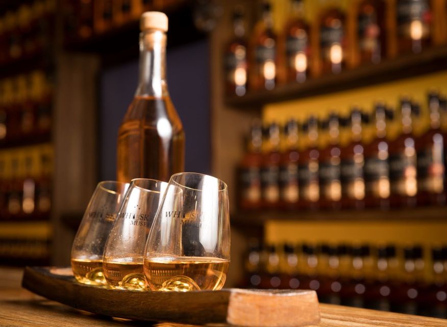 Dublin: Irish Whiskey Museum Blending Tour with Tastings - Key points at a glance