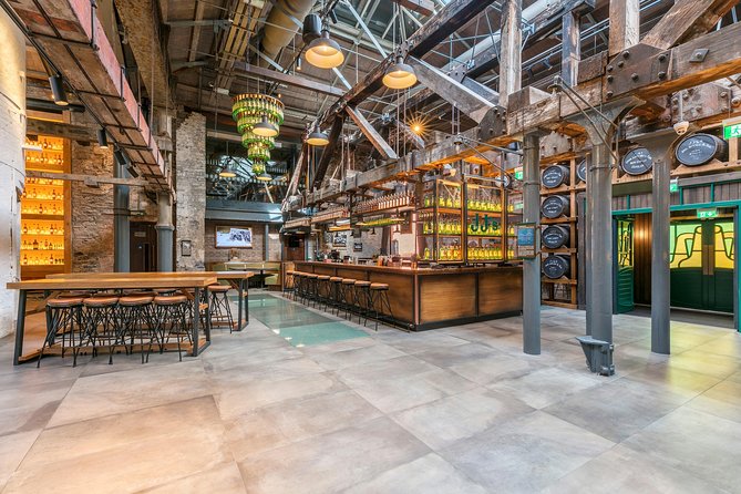 Dublin Jameson Distillery Bow St. Tour and Tasting 45 mins - JJ’s Bar is the relaxed finish