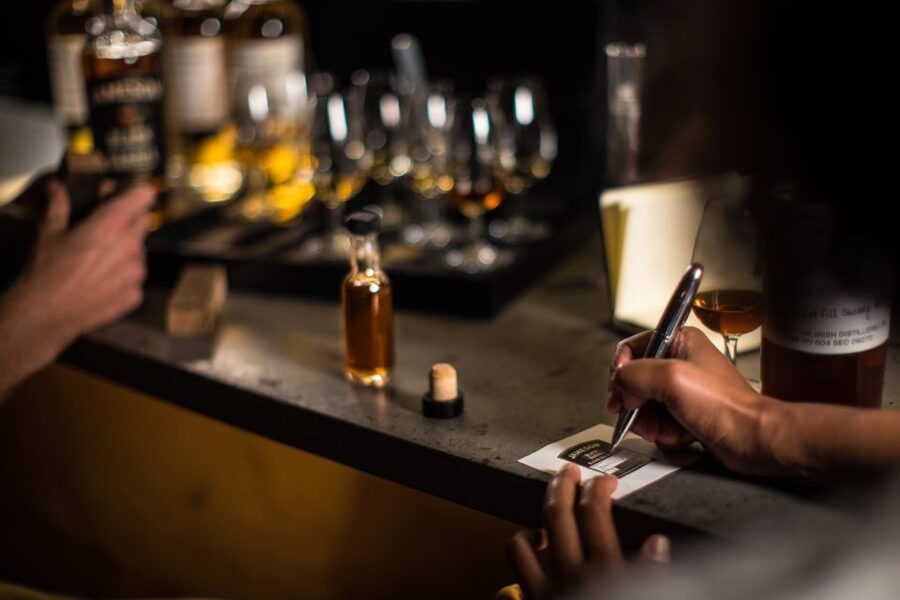 Dublin: Jameson Distillery Whiskey Blending Class - The opening lesson: how the whiskey comes together