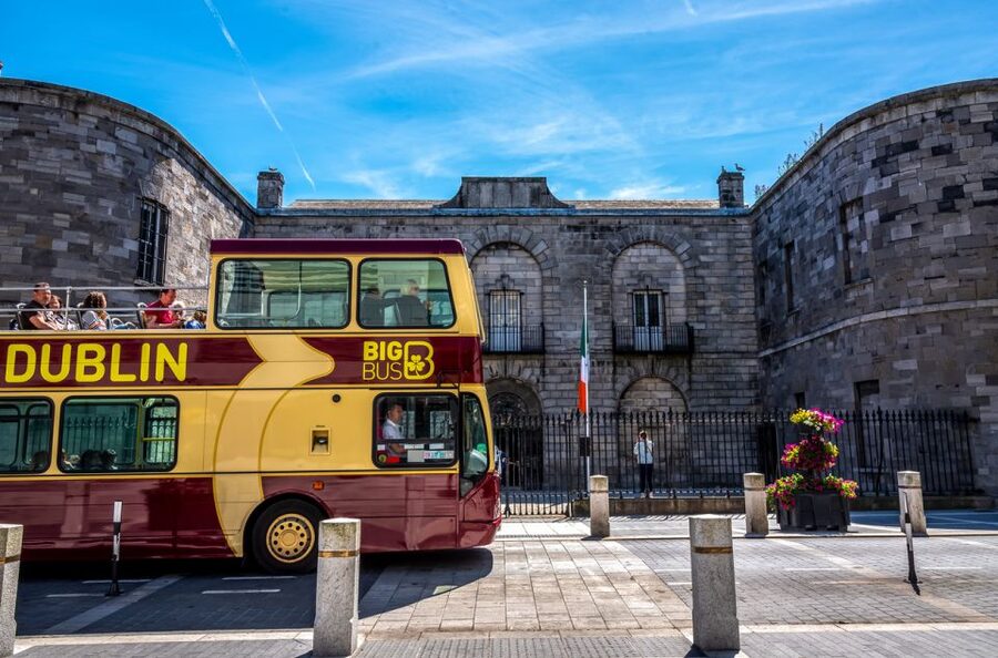 Dublin: Jameson Whiskey Distillery & Hop-on Hop-off Bus Tour - Guinness Storehouse and Phoenix Park