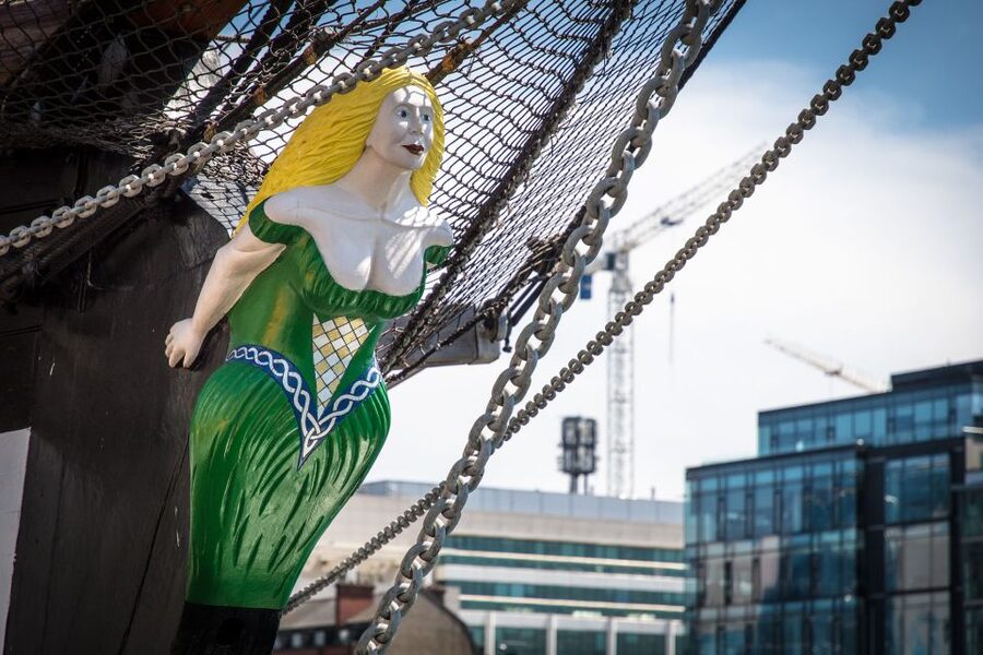 Dublin: Jeanie Johnston Tall Ship Irish Famine History Tour - Why the guides matter so much