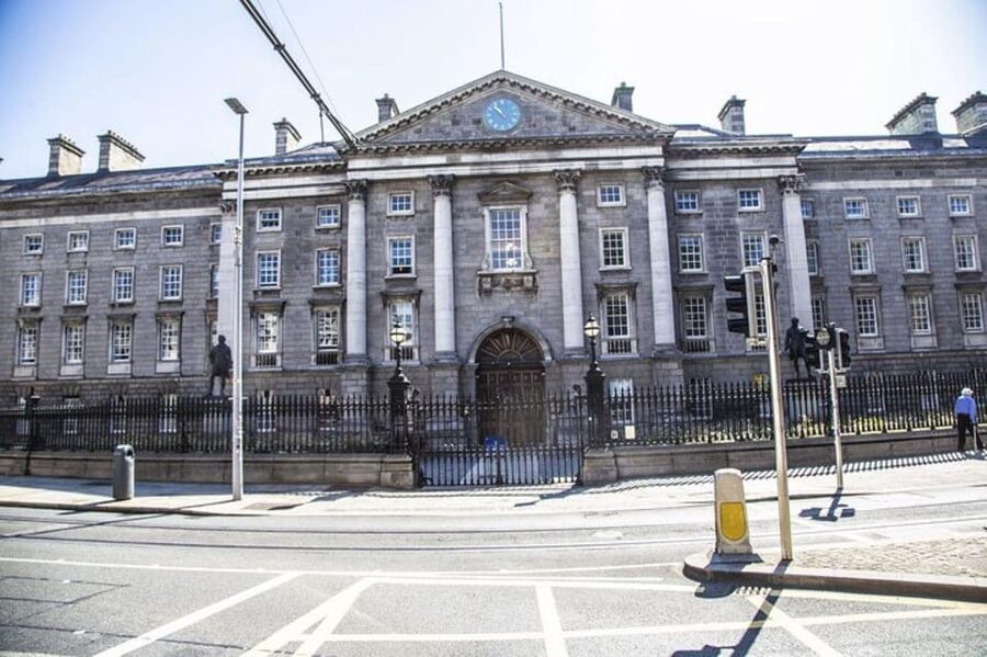 Dublin: Legends, Ghosts & Ghouls Walking Tour - The Shelbourne and the unexplained