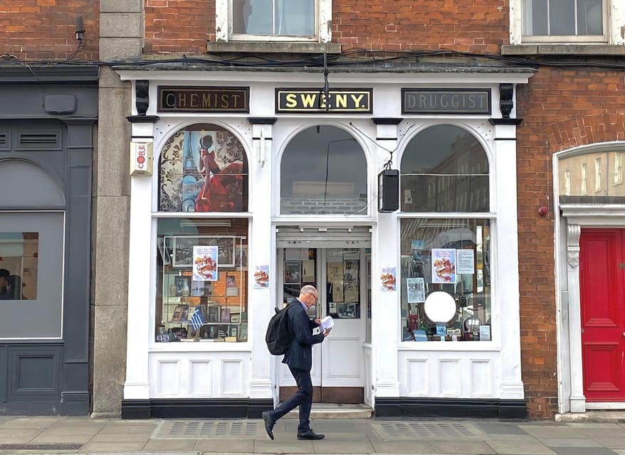 Dublin: Literary Walking Tour - Wilde, Yeats & Joyce - Meeting Dr Philip Taylor at Wolfe Tone
