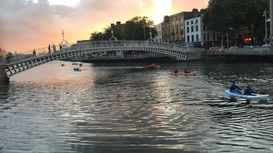 Dublin: Music Under the Bridges Kayaking Tour - Paddling through the heart of Dublin